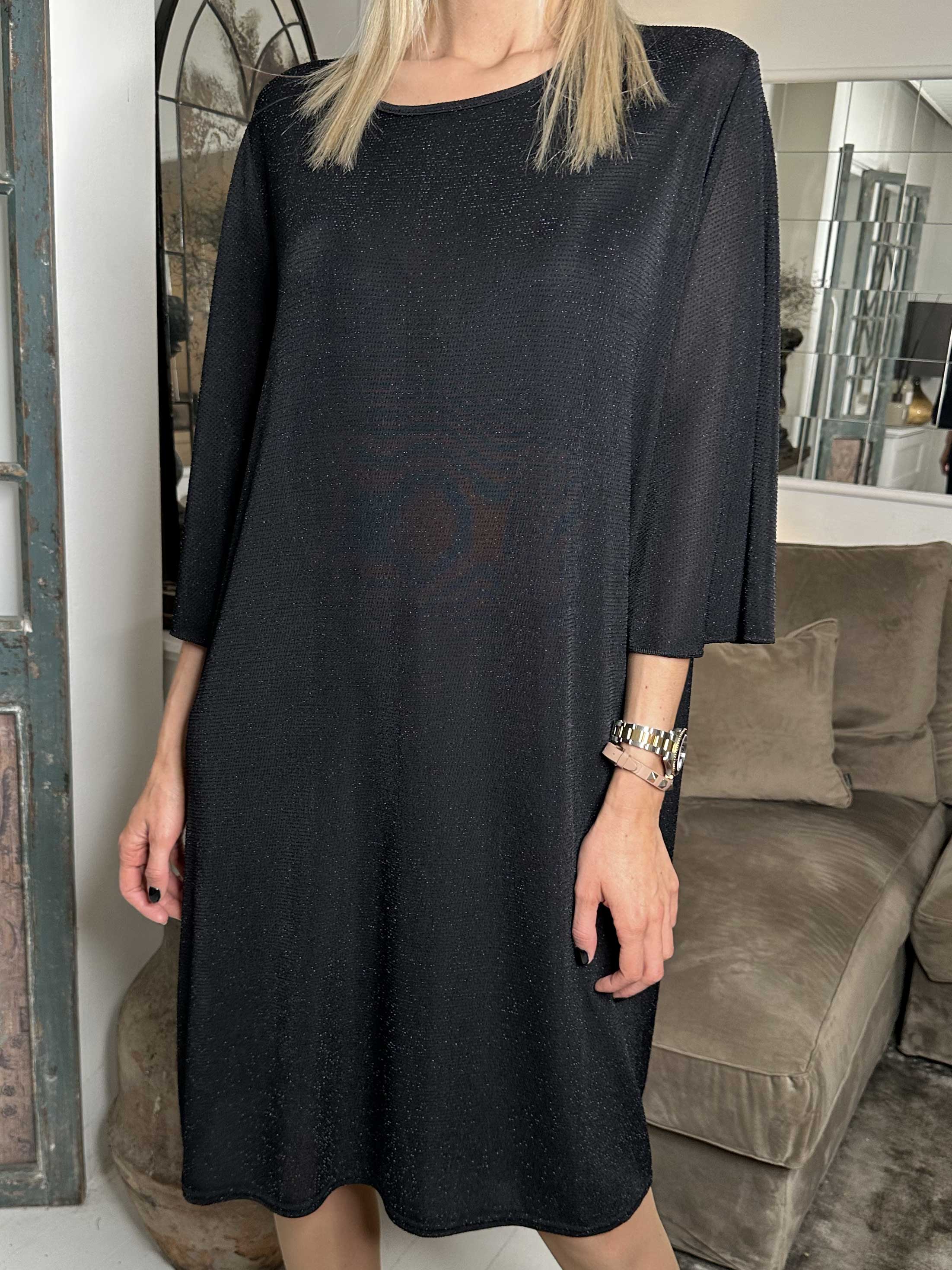 Noemi Glitter - Lös klänning med vida ärmar och glittertrådar